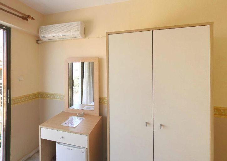 Rosy Hotel Kusadasi Bilik gambar